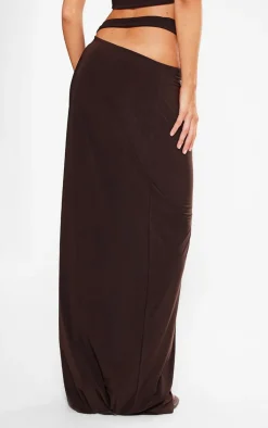 New PrettyLittleThing Petite Slinky Cut Out Waistband Maxi Skirt Chocolate