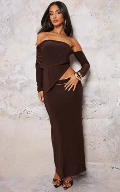 New PrettyLittleThing Petite Chocolate Slinky Low Waist Maxi Skirt Chocolate.
