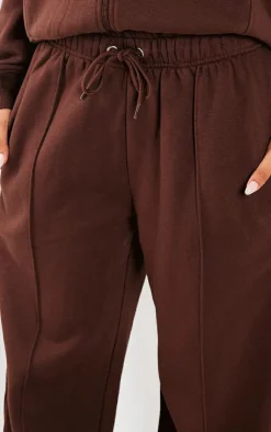 New PrettyLittleThing Petite Seam Detail Straight Leg Sweatpants Coffee