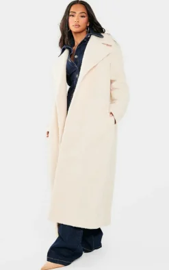 PrettyLittleThing Christmas Shop*Petite Borg Maxi Coat