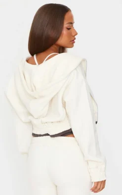 New PrettyLittleThing Petite Contrast Detail Cropped Zip Up Hoodie Cream