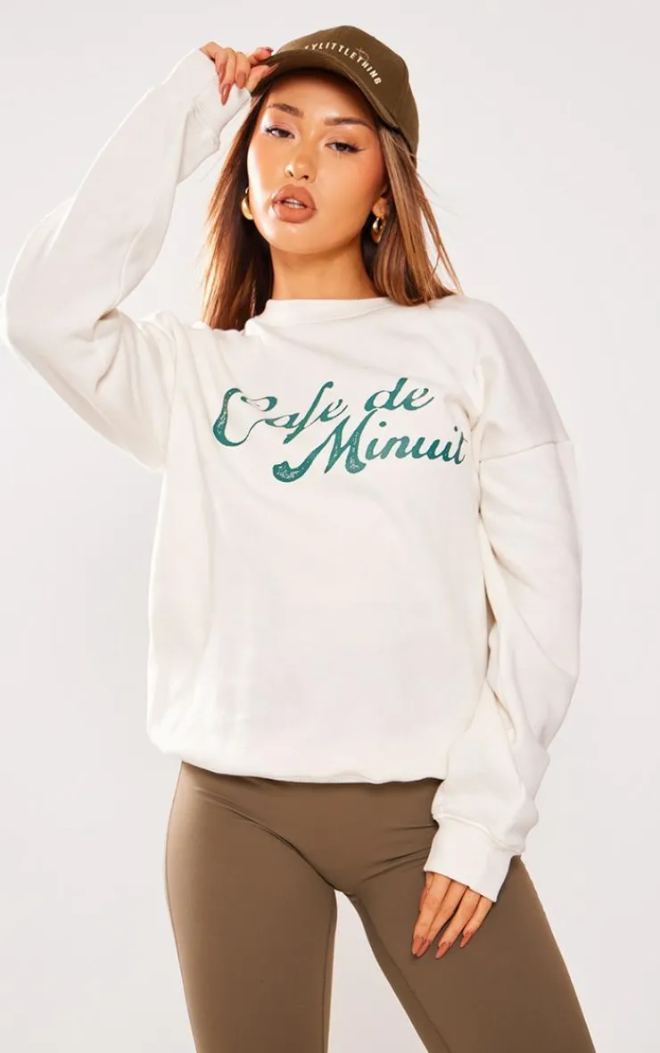 PrettyLittleThing Oversized Sweaters*Petite Graphic Oversized Sweatshirt
