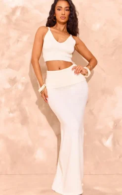 Discount PrettyLittleThing Petite Knitted Crop Top Cream