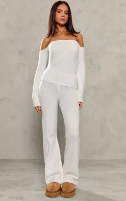 Sale PrettyLittleThing Petite Knitted Long Sleeve Off The Shoulder Long Top Cream