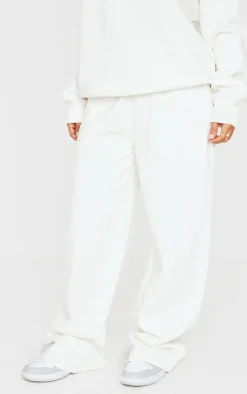 Best PrettyLittleThing Petite Matcha Graphic Sweatpants Cream