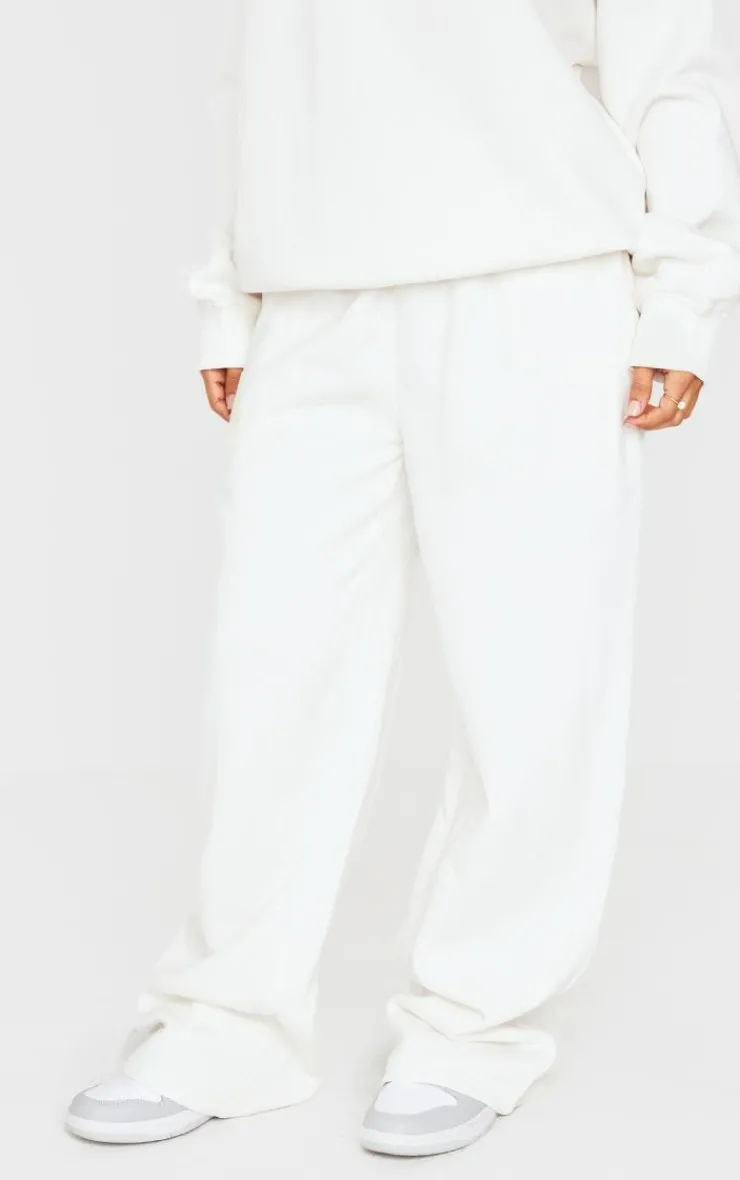 Best PrettyLittleThing Petite Matcha Graphic Sweatpants Cream