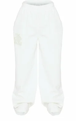 Best PrettyLittleThing Petite Matcha Graphic Sweatpants Cream