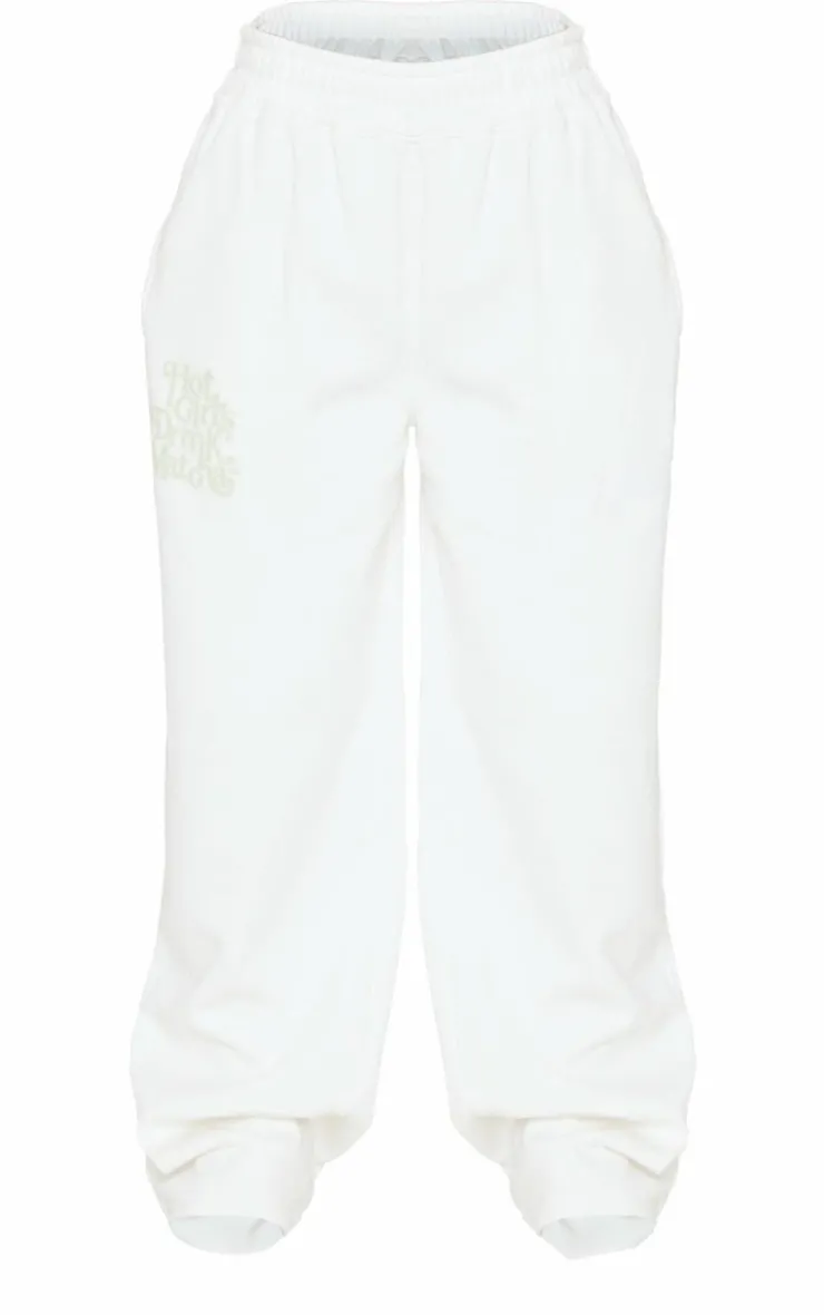 Best PrettyLittleThing Petite Matcha Graphic Sweatpants Cream