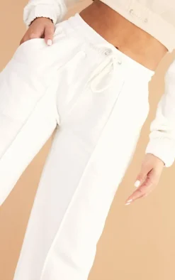 Discount PrettyLittleThing Petite Seam Detail Wide Leg Sweatpants Cream