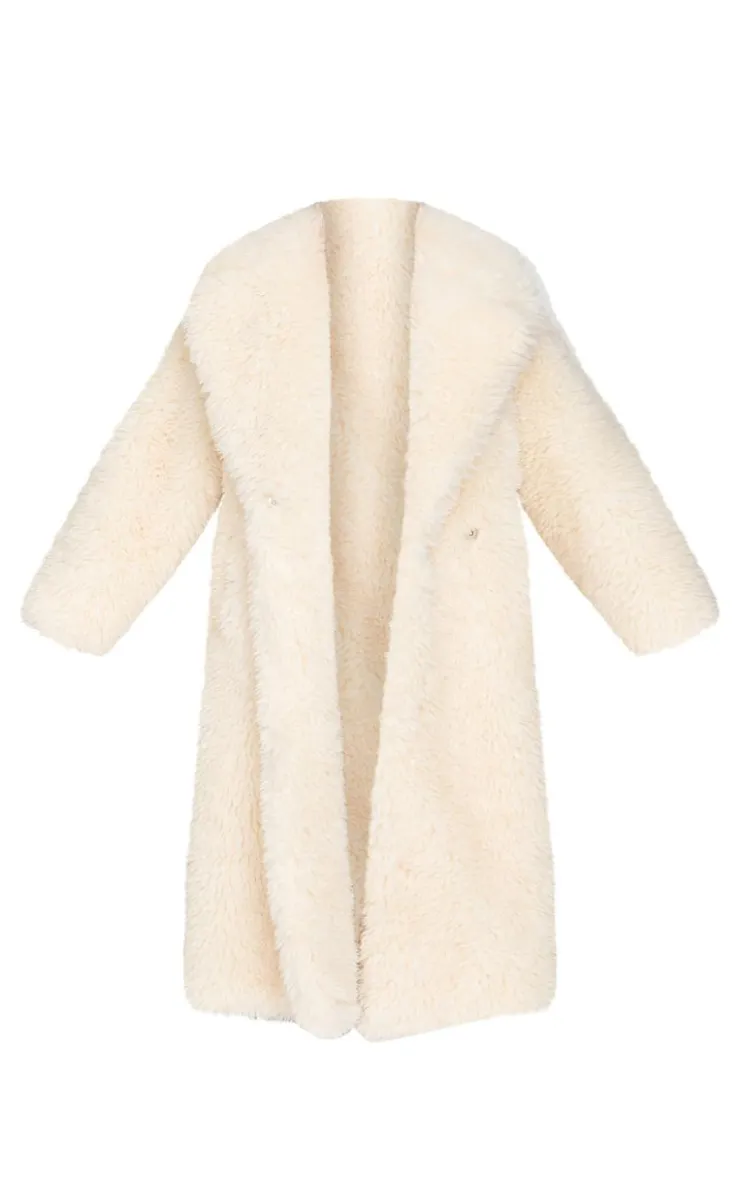 PrettyLittleThing Faux Fur Coats*Petite Shaggy Faux Fur Longline Coat