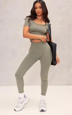 PrettyLittleThing Snatched*Petite Snatched Sculpt Scoop Back Top