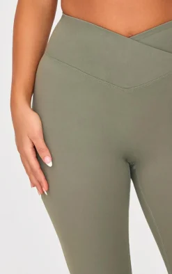 PrettyLittleThing Snatched*Petite Snatched Sculpt Wrap Over Leggings