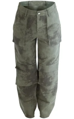 New PrettyLittleThing Petite Acid Wash Pocket Detail Cargos Green