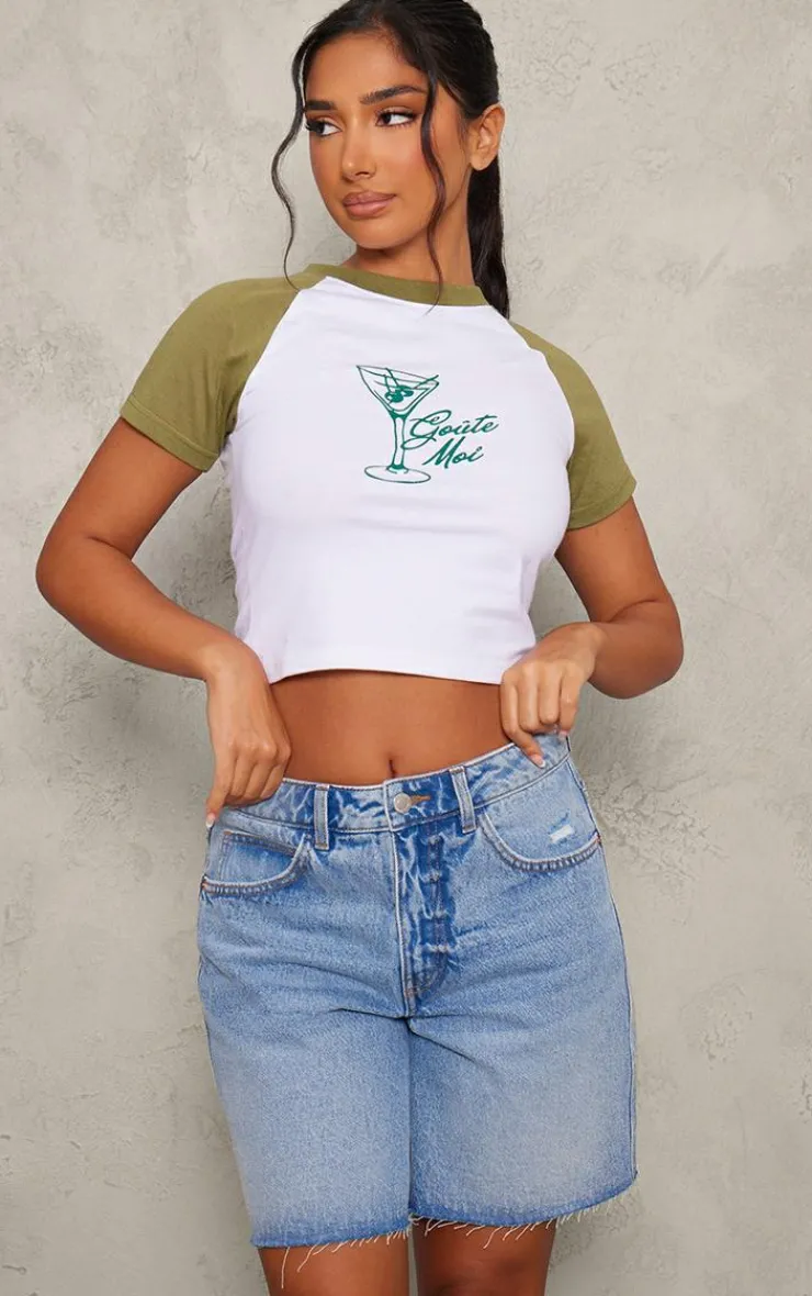 PrettyLittleThing T-Shirts*Petite Graphic Fitted T-shirt
