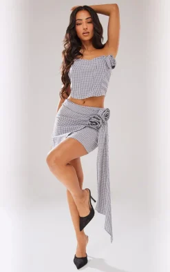 PrettyLittleThing Petite Checked Rose Detail Mini Skirt Grey
