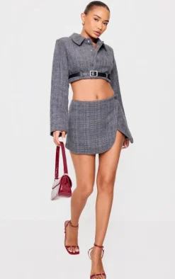 Sale PrettyLittleThing Petite Textured Woven Belt Detail Cropped Blazer Grey