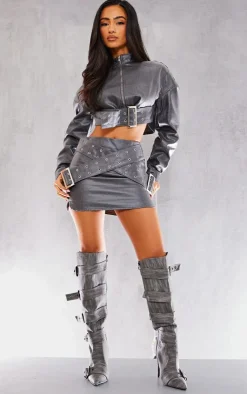 New PrettyLittleThing Petite Grey Metallic Coated Denim Buckle Detail Cropped Jacket Gunmetal