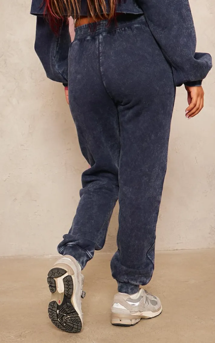 Petite Indigo Acid Wash Seam Detail Cuffed Sweatpants