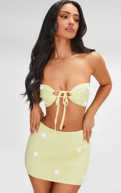 Sale PrettyLittleThing Petite Knitted Flower Bandeau Crop Top Lemon