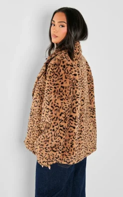 PrettyLittleThing Faux Fur Coats*Petite Print Faux Fur Longline Jacket