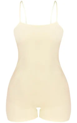 PrettyLittleThing Snatched*Petite Snatched Sculpt Strappy Romper