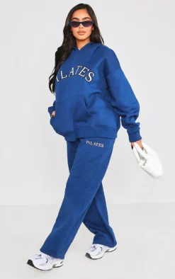Hot PrettyLittleThing Petite Pilates Graphic Straight Leg Sweatpants Navy