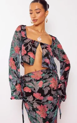New PrettyLittleThing Petite Floral Print Devore Button Front Crop Top Pink