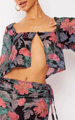 New PrettyLittleThing Petite Floral Print Devore Button Front Crop Top Pink