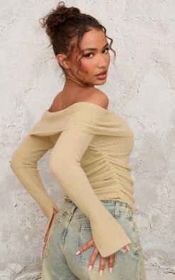 PrettyLittleThing Knitted Tops*Petite Boucle Knit Off Shoulder Ruched Top