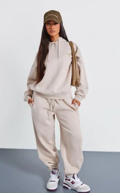 Sale PrettyLittleThing Petite Sports Classic Graphic Cuffed Sweatpants Stone