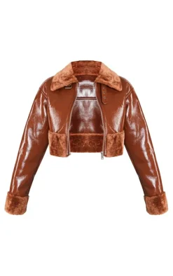 PrettyLittleThing Faux Fur Coats*Petite Faux Fur Trim Buckle Collar Vinyl Cropped Jacket