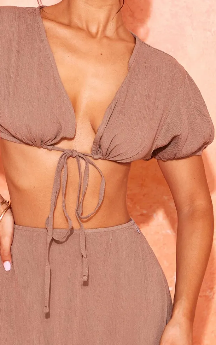 Outlet PrettyLittleThing Petite Cheesecloth Tie Front Crop Top Taupe