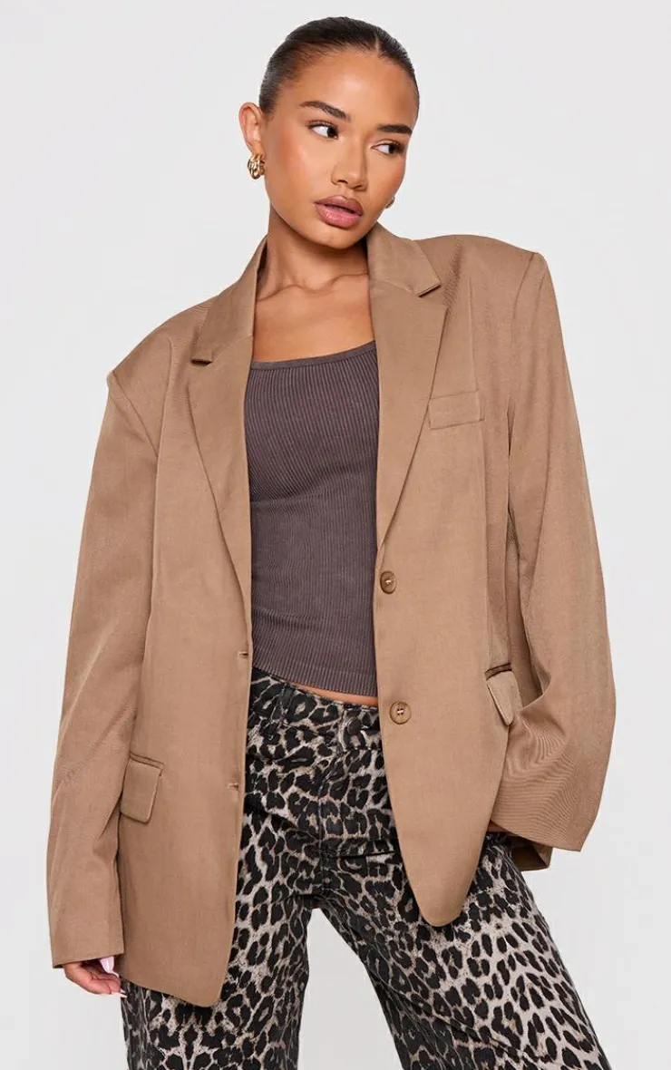 PrettyLittleThing Thanksgiving Outfits*Petite Woven Oversized Blazer