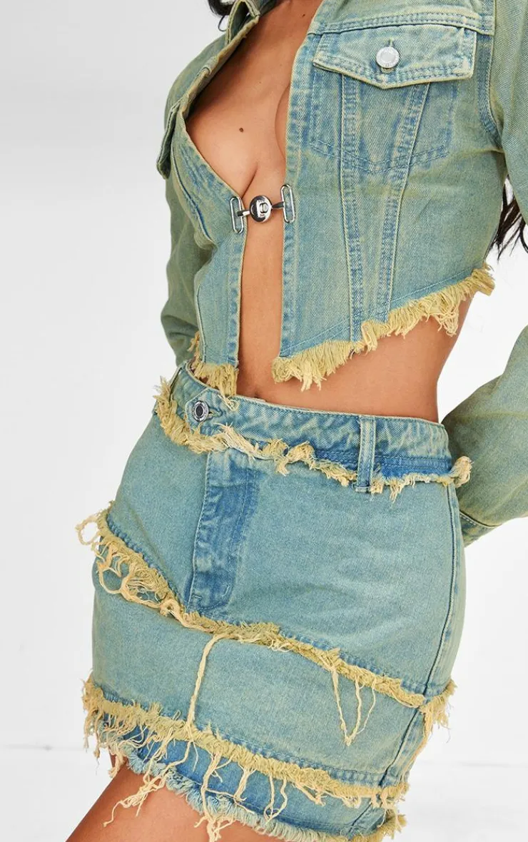 PrettyLittleThing Petite Denim Frayed Mini Skirt Vintage Bleach Wash