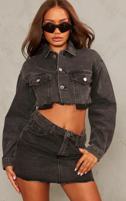 Online PrettyLittleThing Petite Pocket Detail Denim Cropped Jacket Washed Black