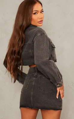 Online PrettyLittleThing Petite Pocket Detail Denim Cropped Jacket Washed Black
