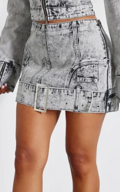 New PrettyLittleThing Petite Denim Mini Skirt With Belt Detail Washed Grey