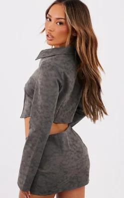 Discount PrettyLittleThing Petite Faux Leather Zip Up Crop Jacket Washed Grey