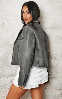 PrettyLittleThing Faux Leather Jackets*Petite Faux Leather Cropped Blazer