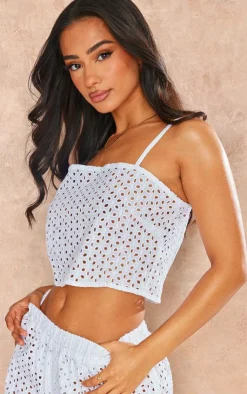 Outlet PrettyLittleThing Petite Broderie Square Neck Crop Top White