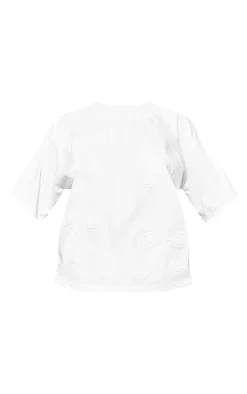 PrettyLittleThing Petite Embossed Bow Detail T-shirt White