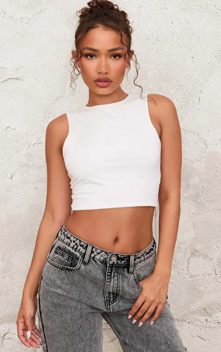 PrettyLittleThing Sleeveless Tops*Petite Slinky Racer Crop Top