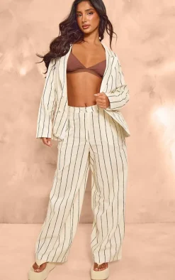 Hot PrettyLittleThing Petite Stripe Linen Look Blazer White