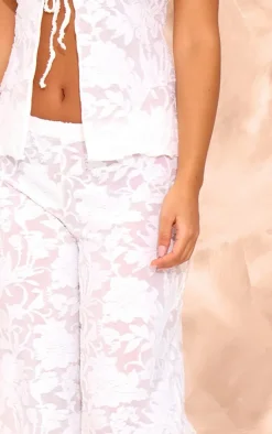 New PrettyLittleThing Petite Textured Elasticated Wide Leg Pants White