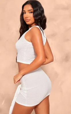 New PrettyLittleThing Petite Textured Racer Crop Top White