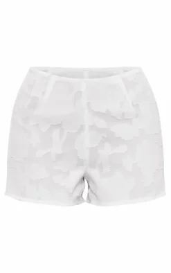 Clearance PrettyLittleThing Petite Textured Shorts White