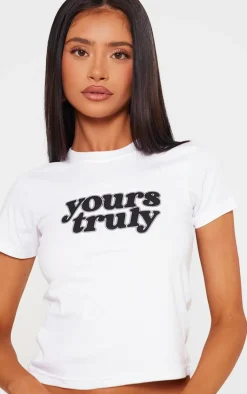 PrettyLittleThing T-Shirts*Petite Yours Truly Graphic Fitted Top