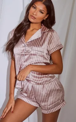 PrettyLittleThing Christmas Gifts*And Grey Stripe Satin Short PJ Set