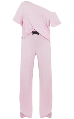 PrettyLittleThing Christmas Shop*Off The Shoulder Top & Bottoms PJ Set