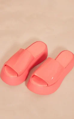 PrettyLittleThing Slides*PU Round Toe Chunky Platform Slider Sandals